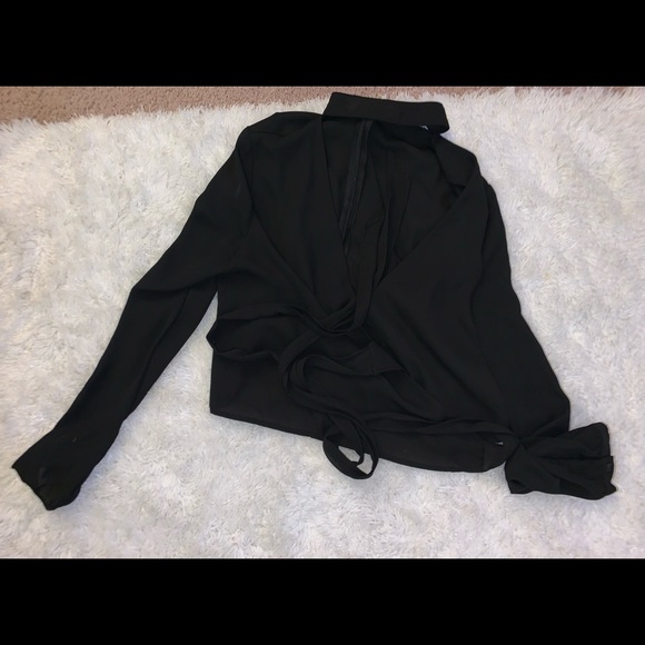 🚨HOSTPICK 🛍️Black Fashion Nova top open back tie around no collar zip up top🎁 - Picture 11 of 16